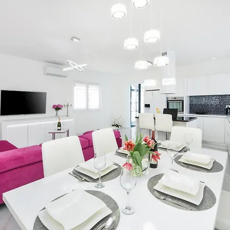 4 Bedroom Awesome In * Zadar