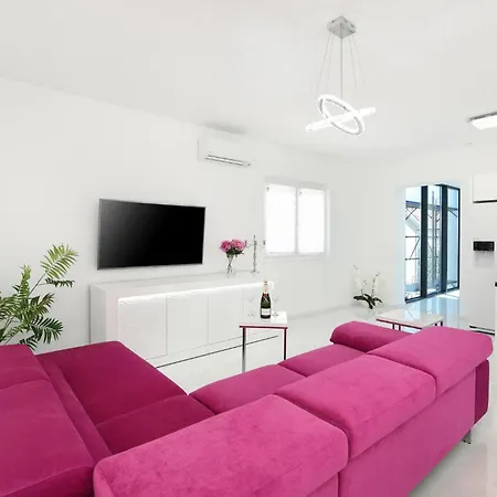 4 Bedroom Awesome In Holiday home